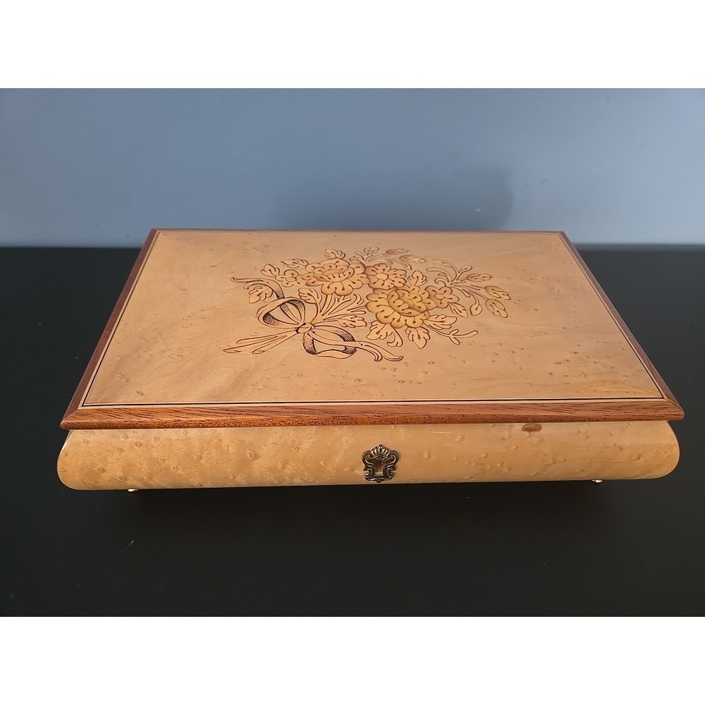 SORRENTO INTARSIO INLAID Wood ITALy JEWELRY TRINKET MUSIC BOX VINTAGE No Key